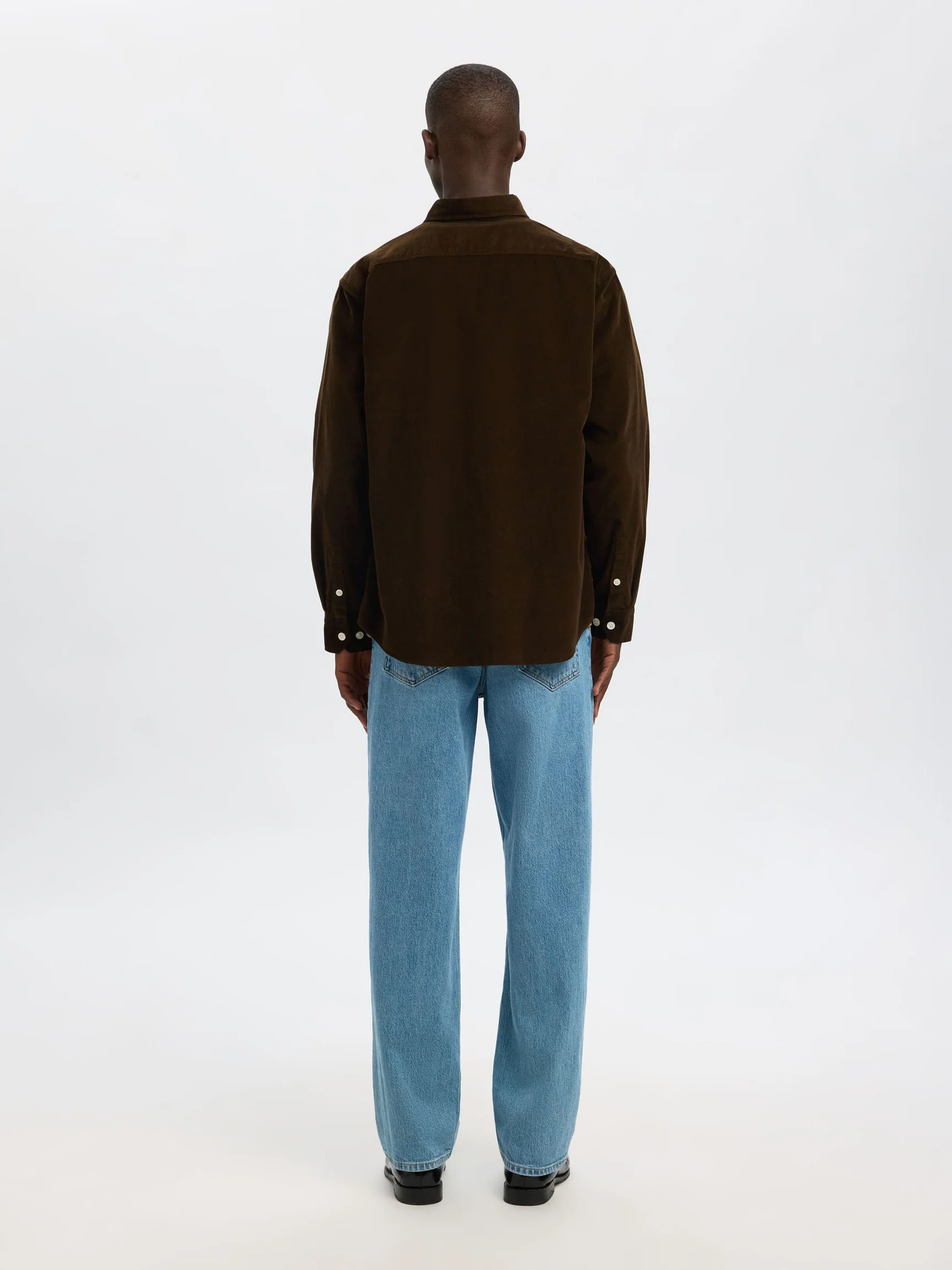 Chemise en velours côtelé fin marron - Selected – Image 6