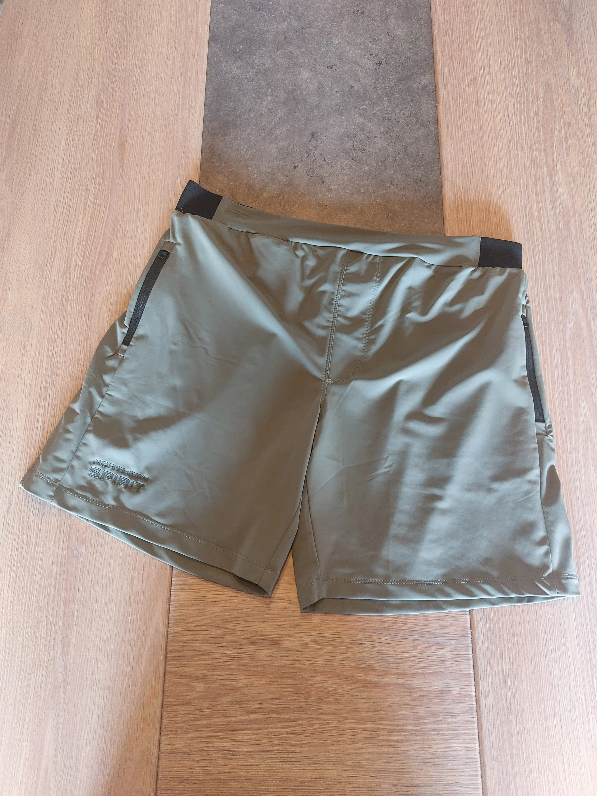 NORTHERN SPIRIT - Short Homme "NS Knight" Shale Green – Image 2