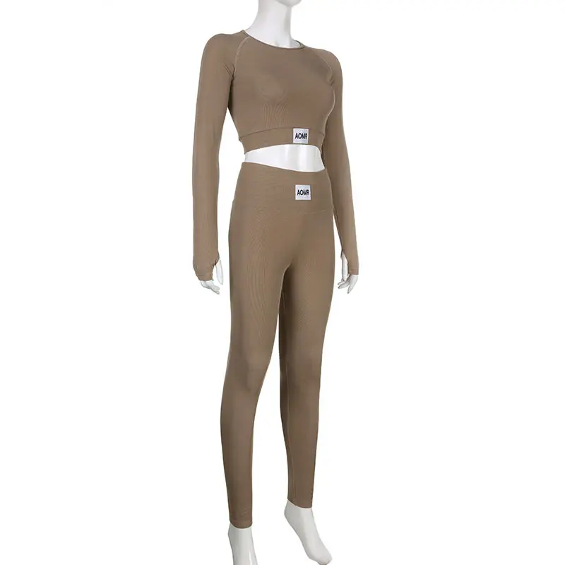 Ensemble de yoga sportif respirant pour femmes – Image 4