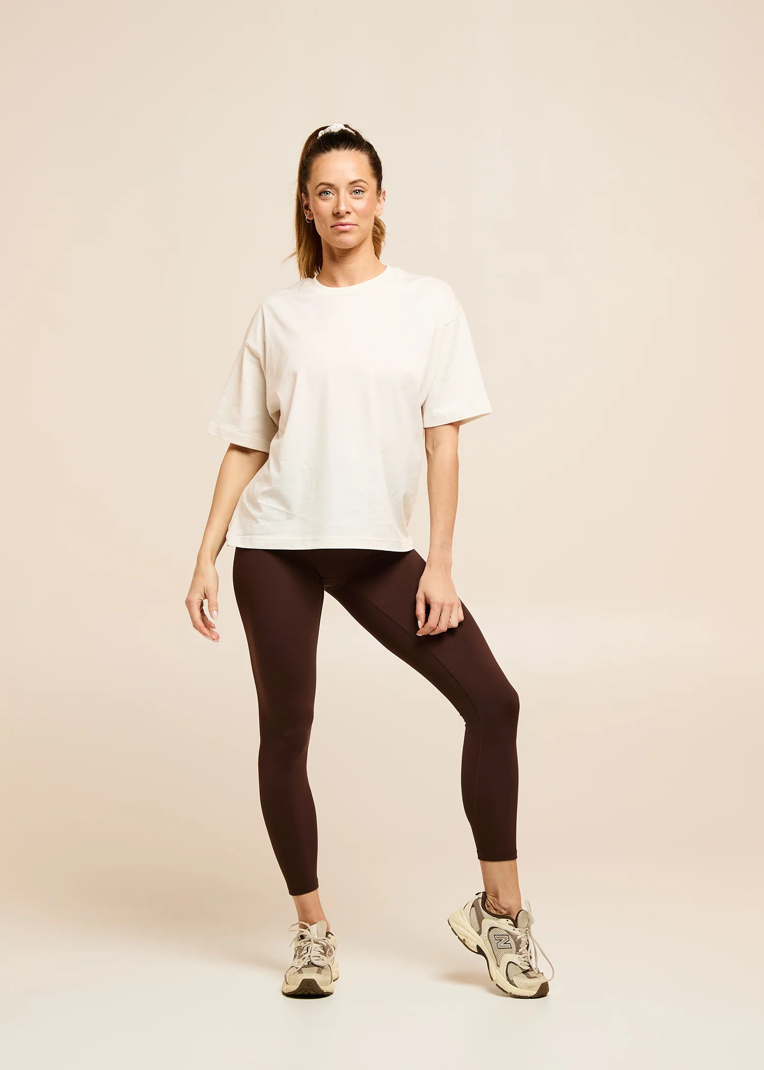 T-shirt Oversize Boxy Oat – Image 5