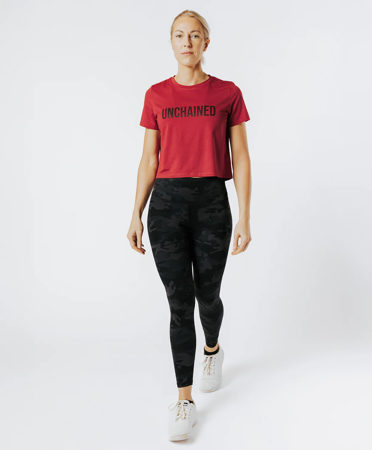 CROP TOP GLIDE cherry red – Image 5