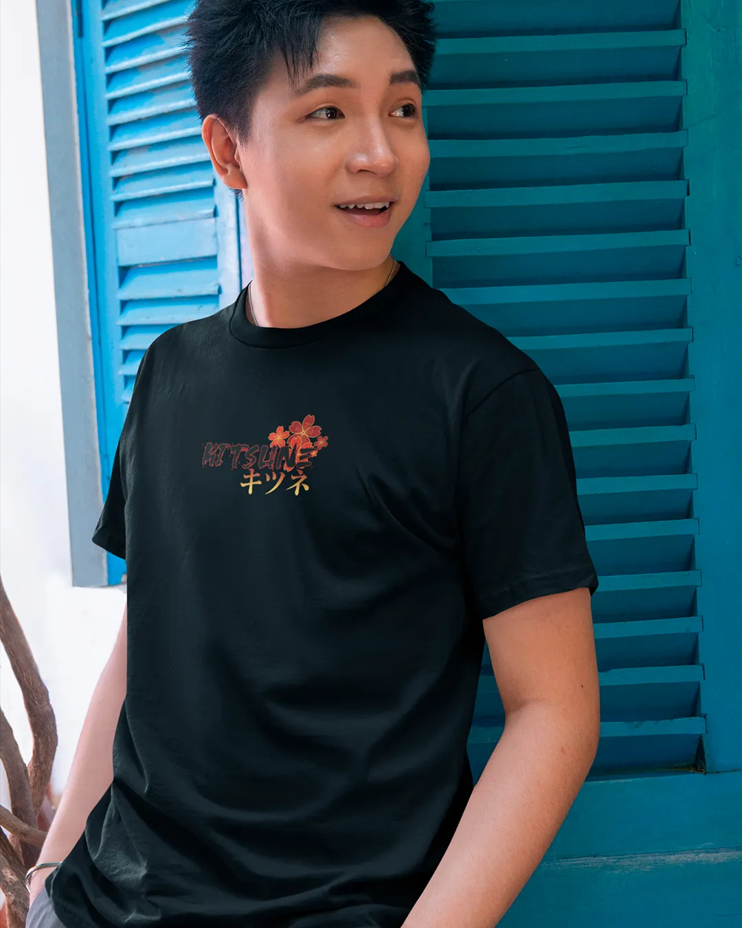 Masque Kitsune / T-shirt manga unisexe en précommande – Image 3